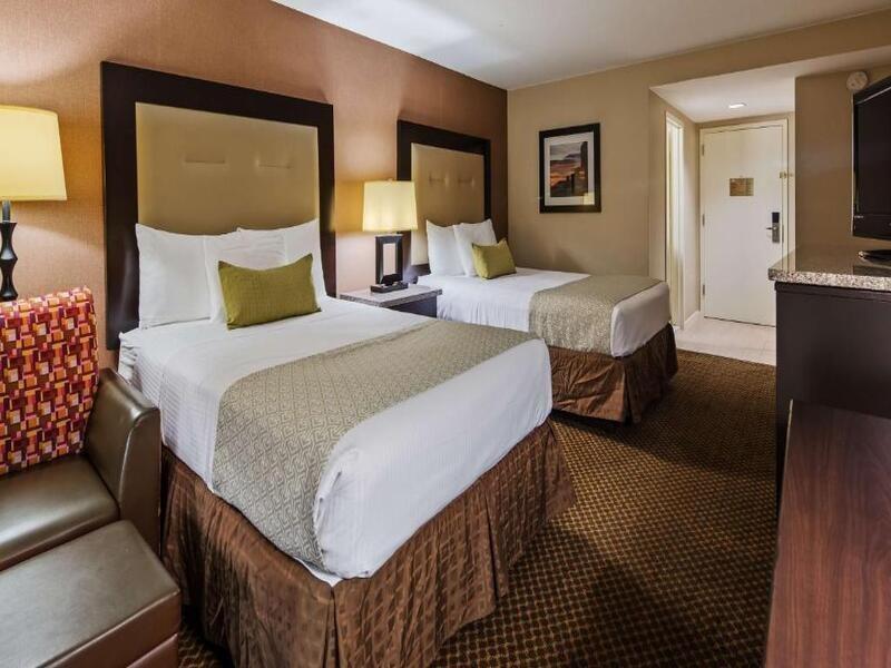 Best Western Louisville East Inn & Suites Exteriér fotografie