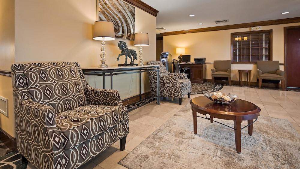 Best Western Louisville East Inn & Suites Exteriér fotografie