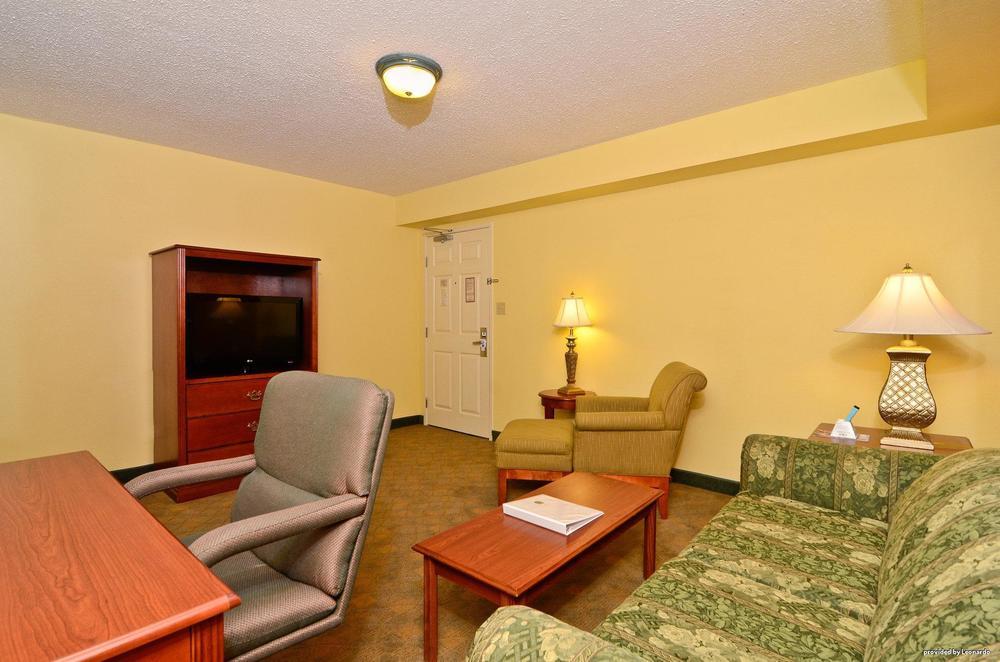 Best Western Louisville East Inn & Suites Pokoj fotografie